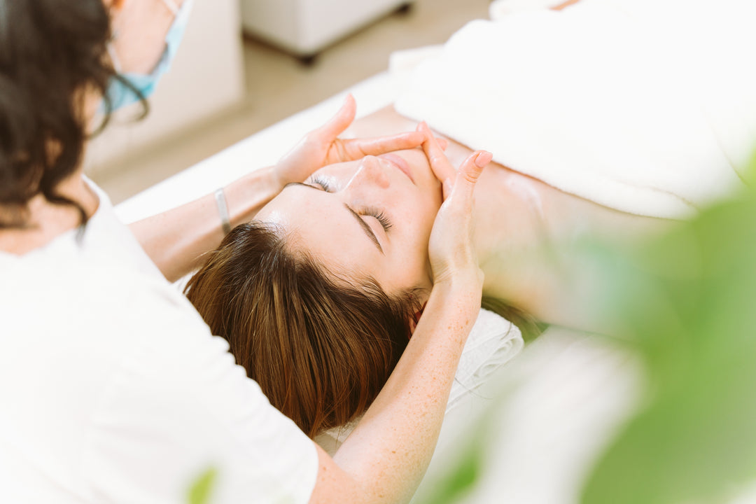 FACIAL LYMPHATIC DRAINAGE MASSAGE